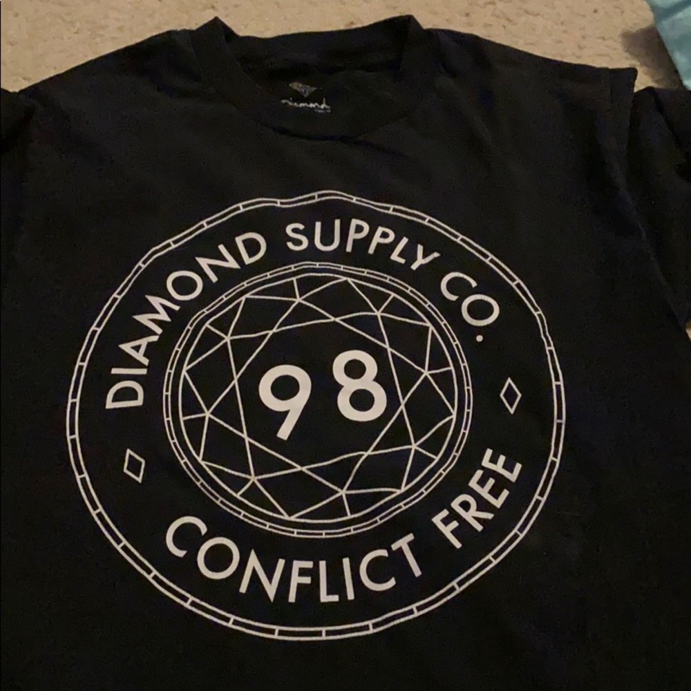 Men’s small diamond supply t shirt